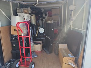 8 x 20 storage unit in Irving, TX