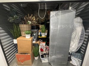 10 x 15 unit in North Hollywood