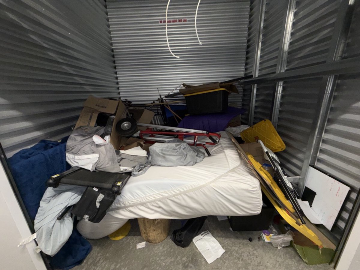 10 x 10 storage unit in North Hollywood, CA
