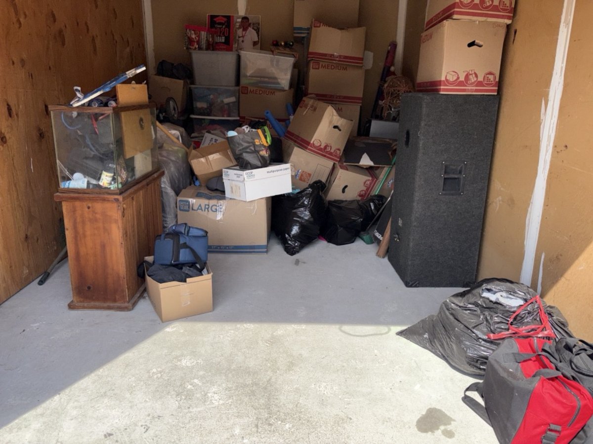 10 x 16 storage unit in Irving, TX