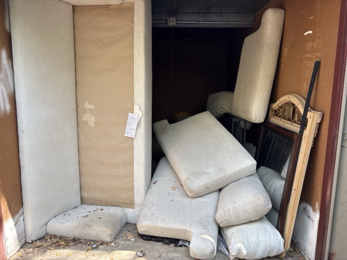 8 x 15 storage unit in Irving, TX
