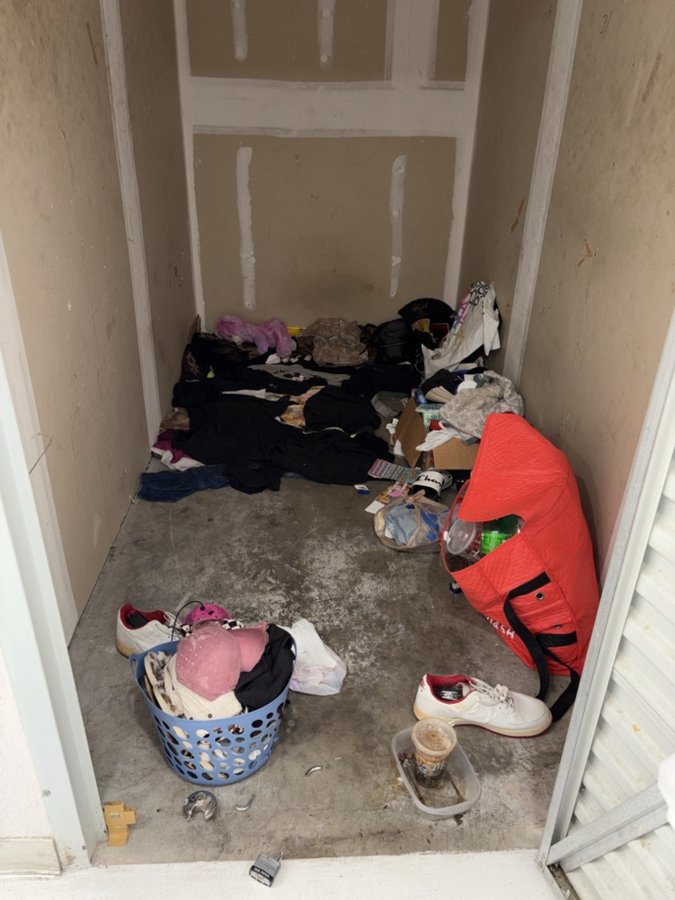 5 x 10 storage unit in Irving, TX