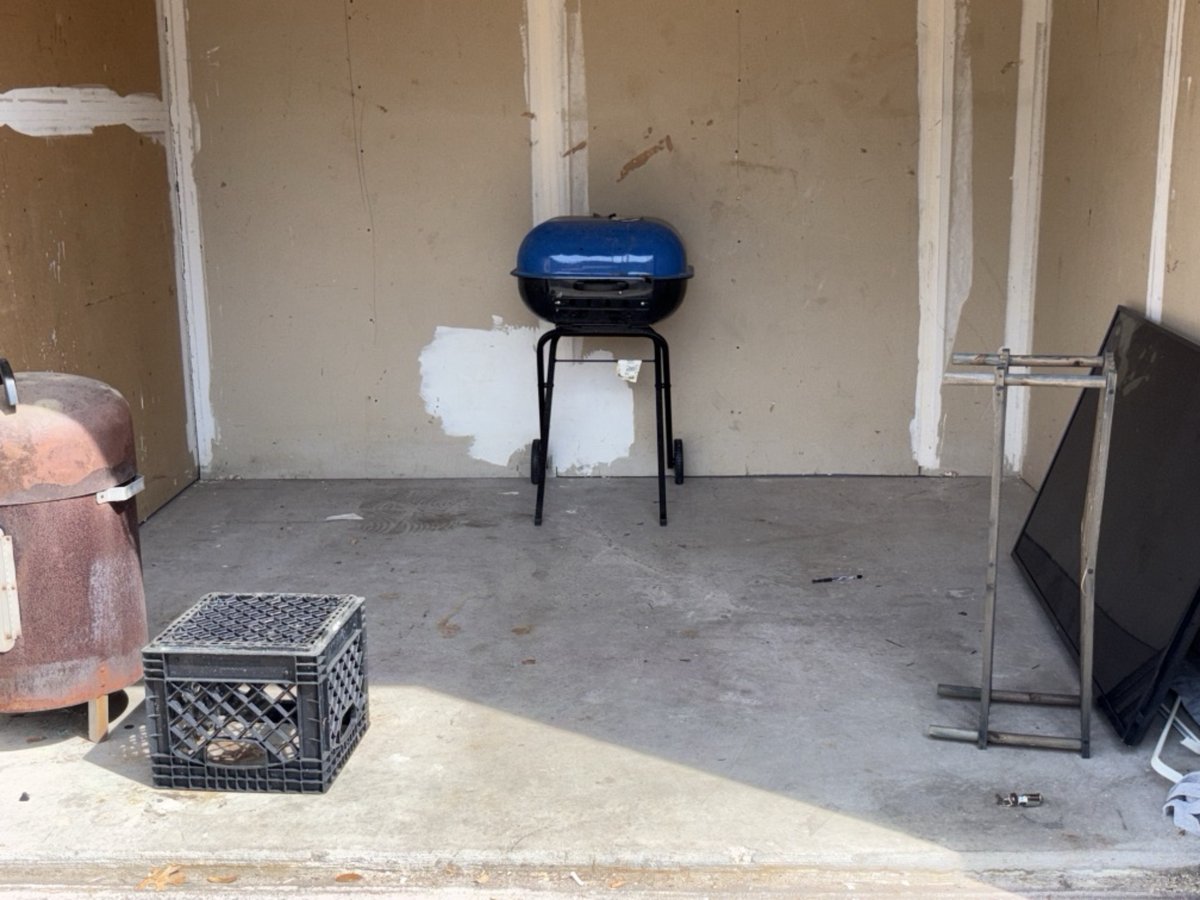 10 x 10 storage unit in Irving, TX