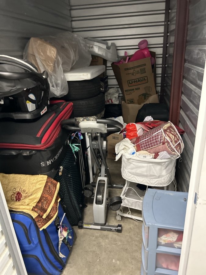 5 x 10 storage unit in Grand Prairie, TX