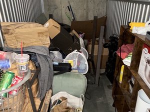 5 x 10 storage unit in Alexandria, VA