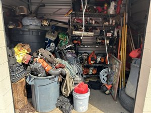 8 x 10 storage unit in Grand Prairie, TX