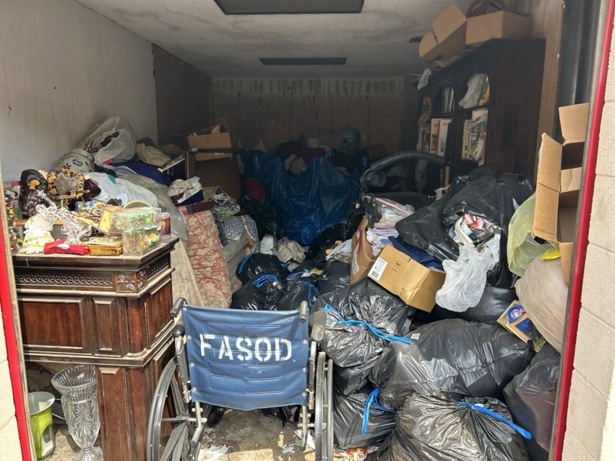 10 x 18 storage unit in Grand Prairie, TX