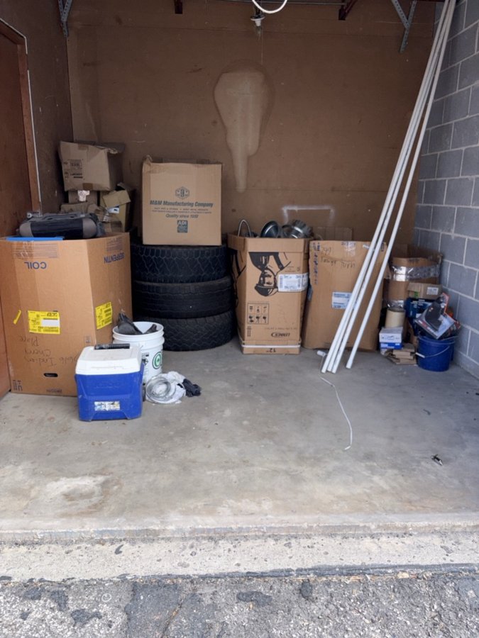 10 x 10 storage unit in Dallas, TX