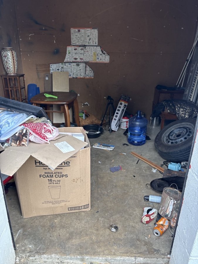 10 x 10 storage unit in Dallas, TX