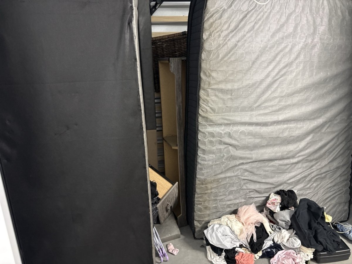 10 x 5 storage unit in Garland, TX