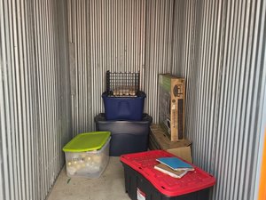 5 x 10 storage unit in Kansas City, MO