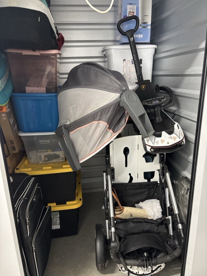 5 x 5 storage unit in Sachse, TX