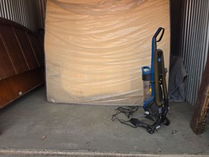10 x 10 storage unit in Kansas City, MO