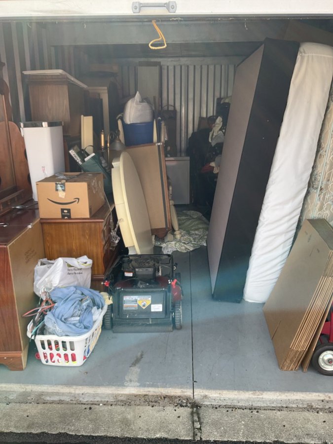 10 x 20 storage unit in Louisville, KY