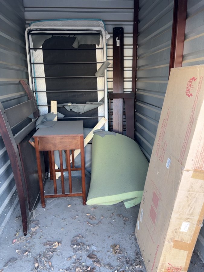 5 x 10 storage unit in Murphy, TX