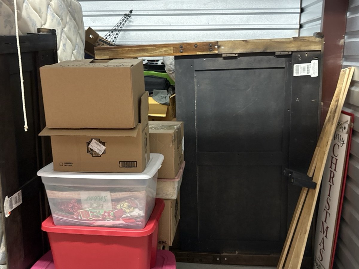10 x 10 storage unit in Garland, TX