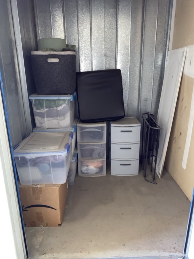 5 x 5 storage unit in Glendale, AZ