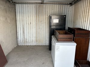 10 x 10 storage unit in Grand Prairie, TX