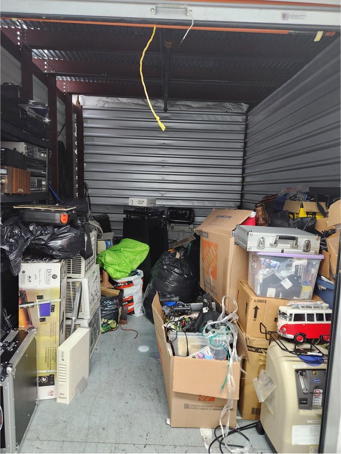 10 x 15 storage unit in Belleville, NJ
