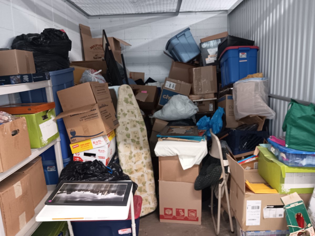 10 x 7 storage unit in Milwaukee, WI