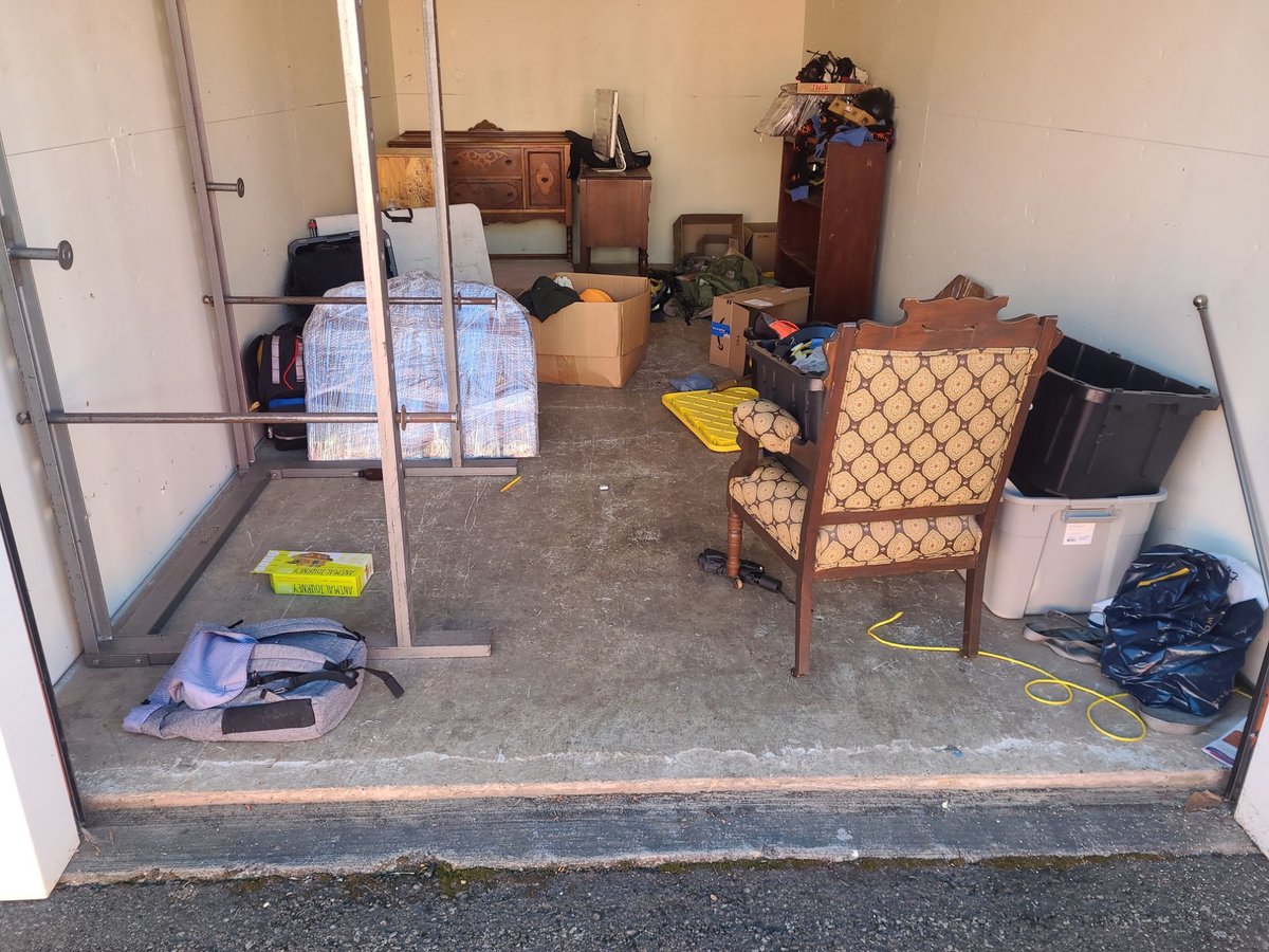 10 x 20 storage unit in Portland, OR