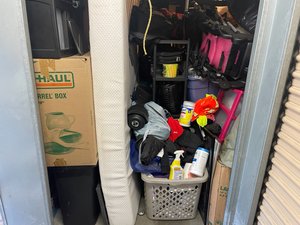10 x 10 storage unit in Milpitas, CA