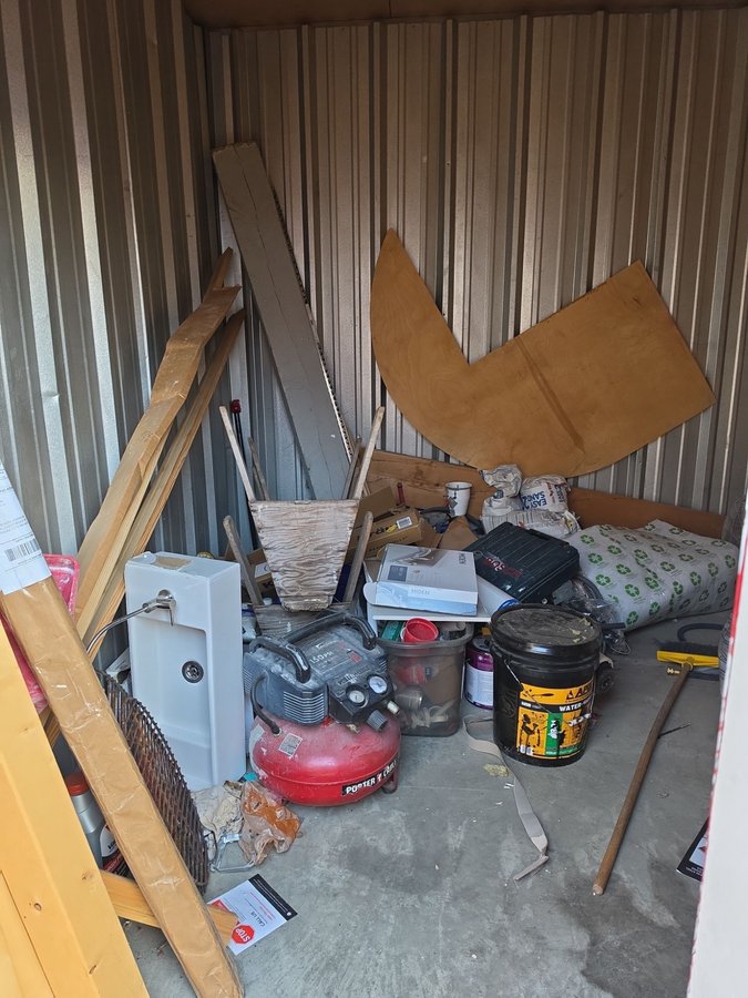 10 x 10 storage unit in Kansas City, MO