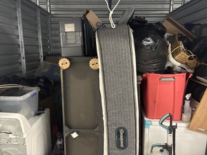 10 x 10 storage unit in Dallas, TX