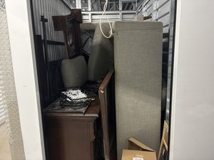 5 x 10 storage unit in Dallas, TX