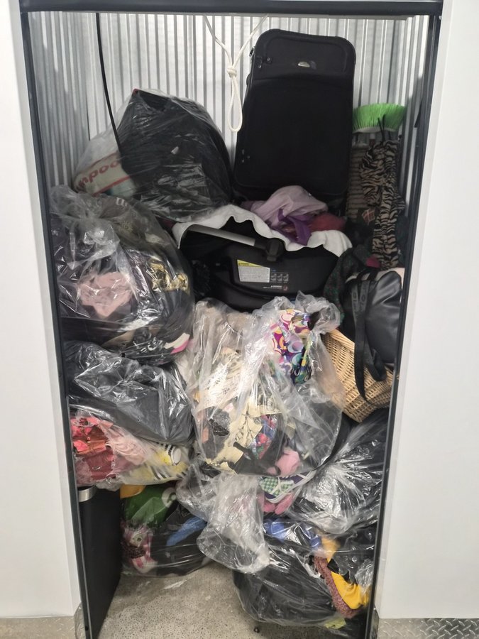 5 x 4 storage unit in Miami, FL