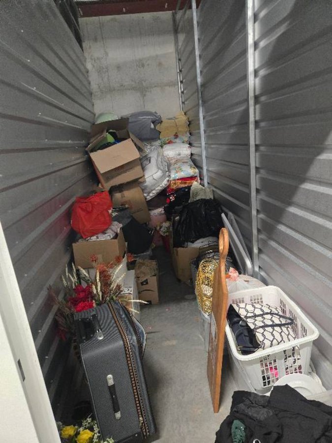 5 x 15 storage unit in Spring Hill, FL