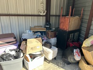 10 x 11 storage unit in Haltom City, TX
