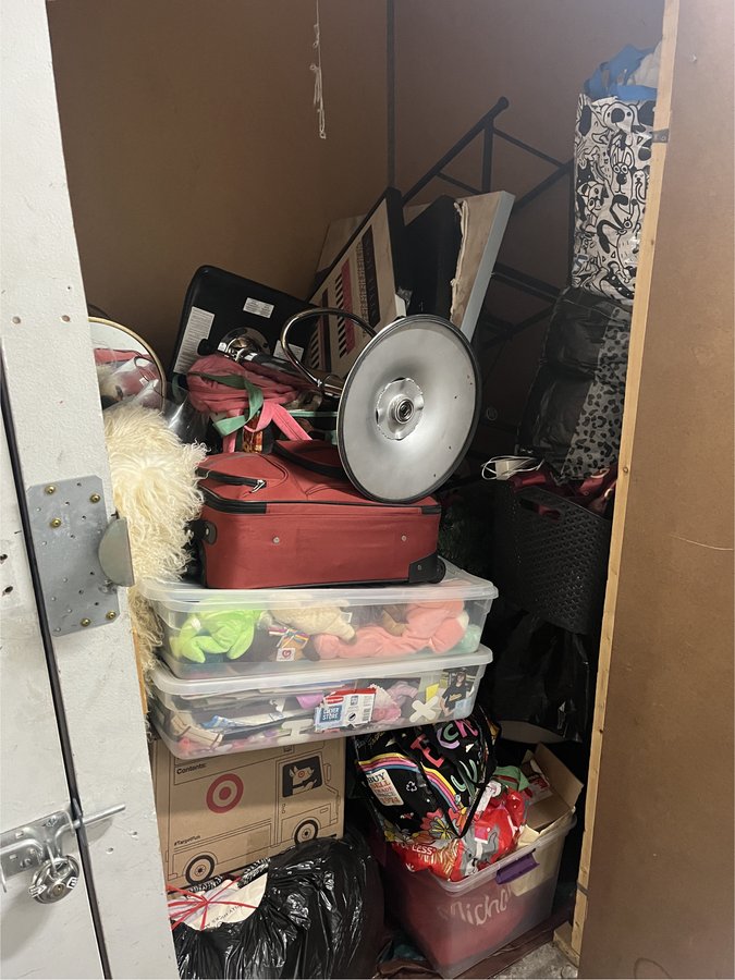 5 x 5 storage unit in Lynnwood, WA