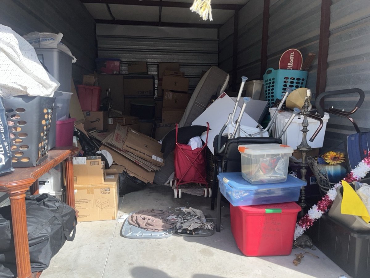 10 x 20 storage unit in Plano, TX