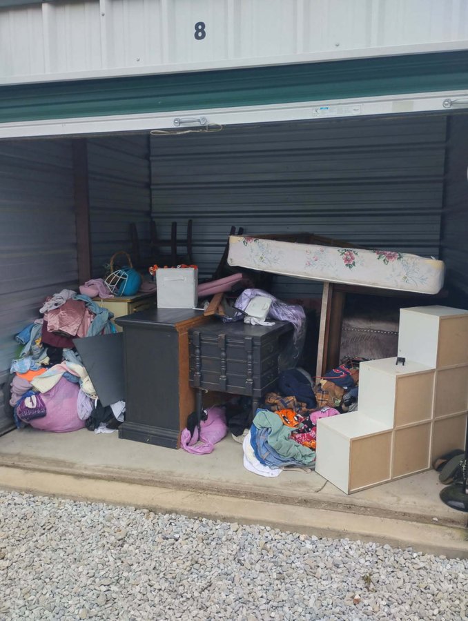 10 x 10 storage unit in Killen, AL