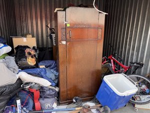 10 x 10 storage unit in Dallas, TX