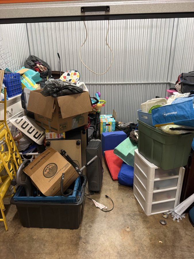 10 x 10 storage unit in Longview, TX