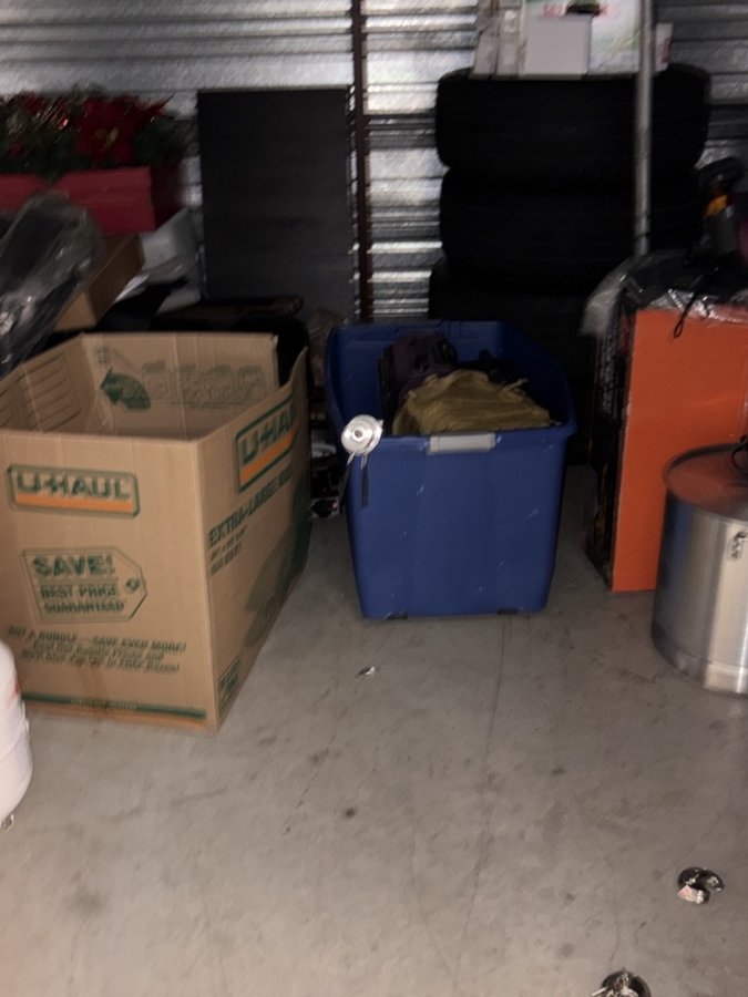 10 x 10 storage unit in Dallas, TX
