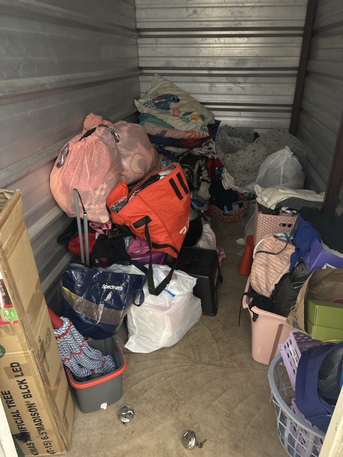 5 x 10 storage unit in Garland, TX