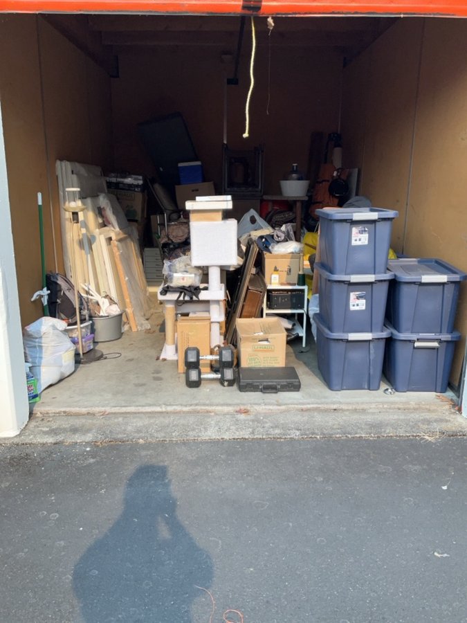 10 x 15 storage unit in Beaverton, OR