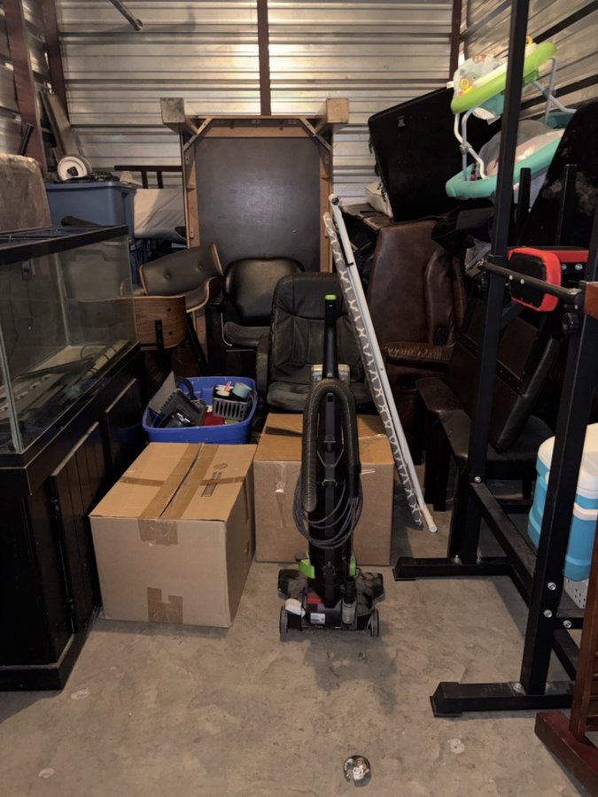 10 x 15 storage unit in Dallas, TX