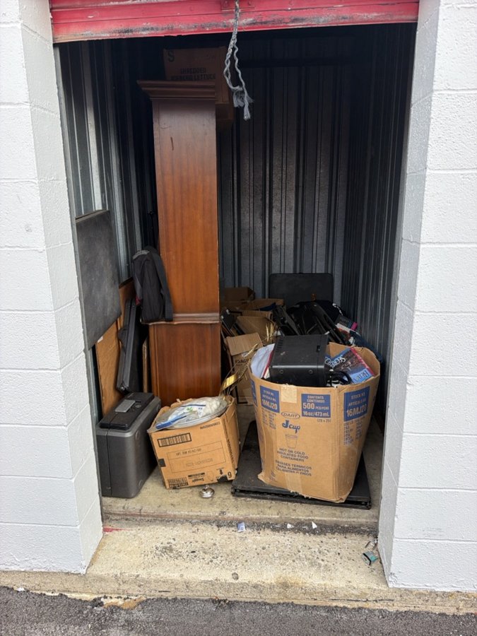 5 x 10 storage unit in Longview, TX