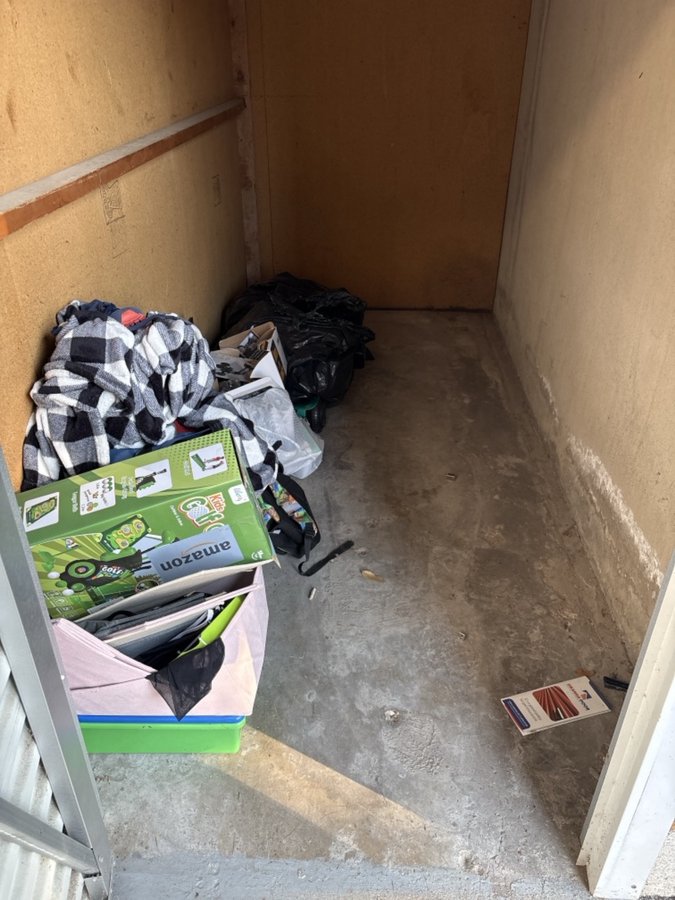 5 x 10 storage unit in Garland, TX