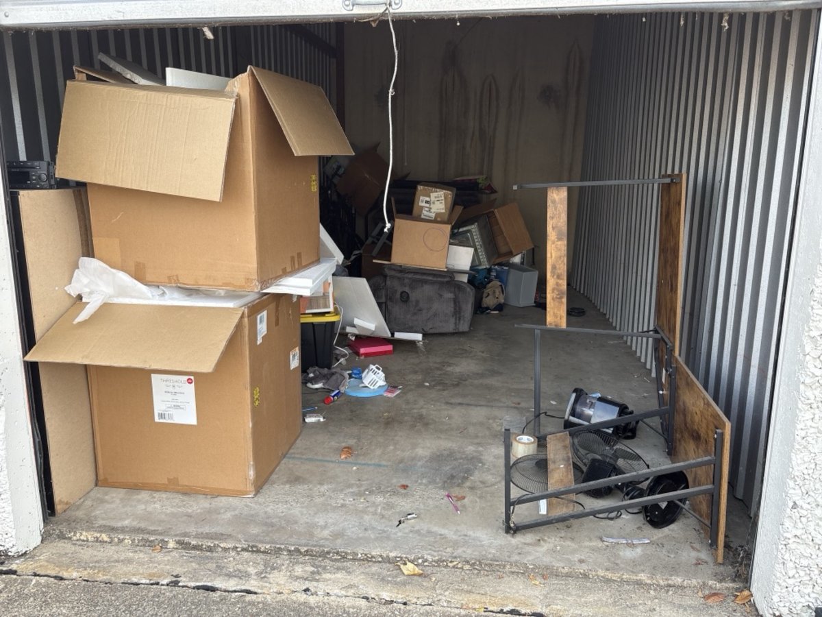 10 x 20 storage unit in Garland, TX