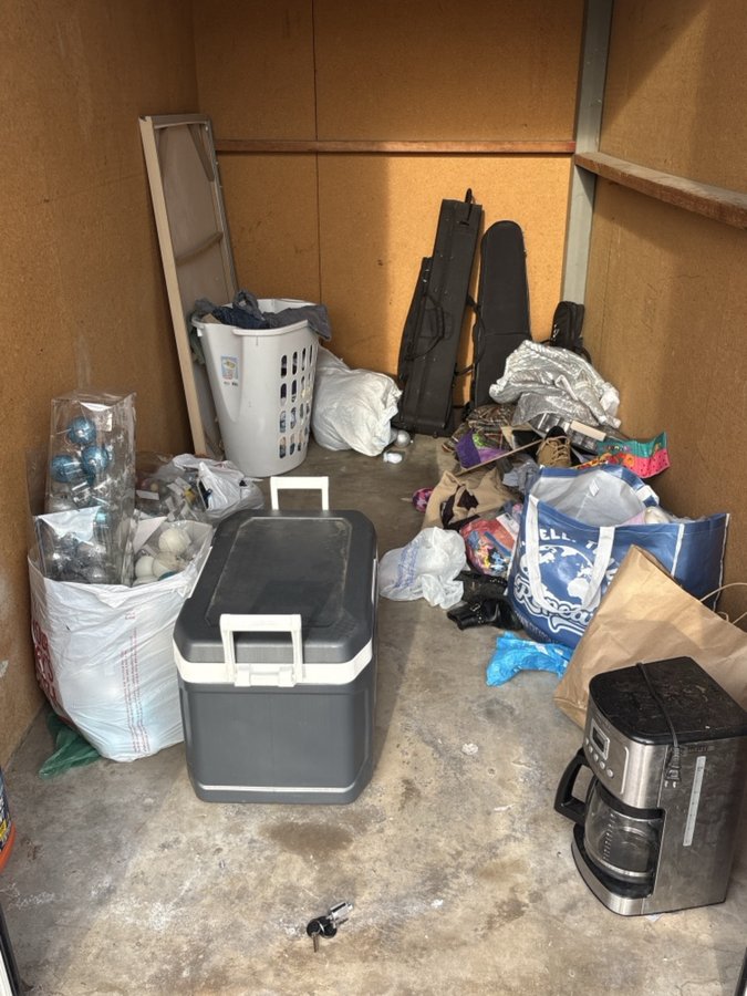 5 x 10 storage unit in Garland, TX