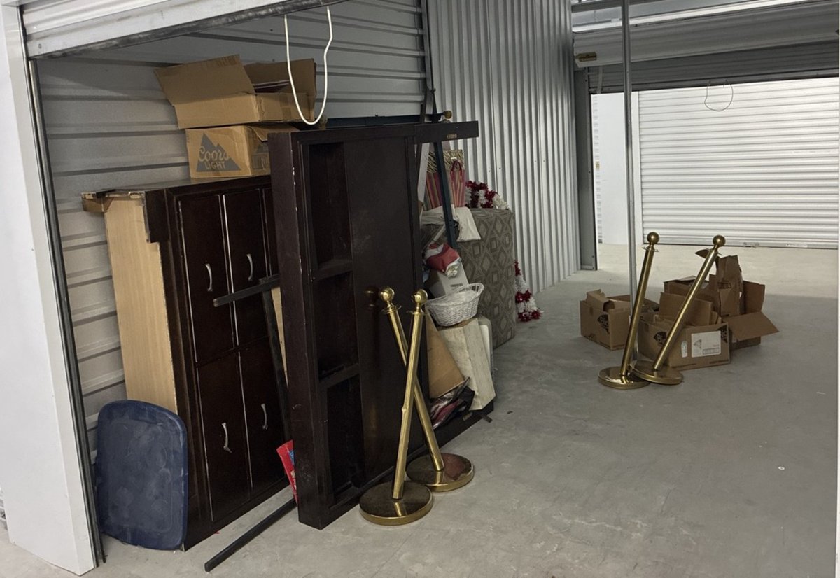 10 x 20 storage unit in Ridgeland, SC