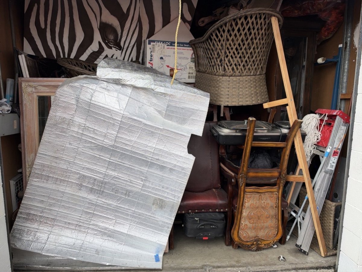 10 x 15 storage unit in Orange, CA