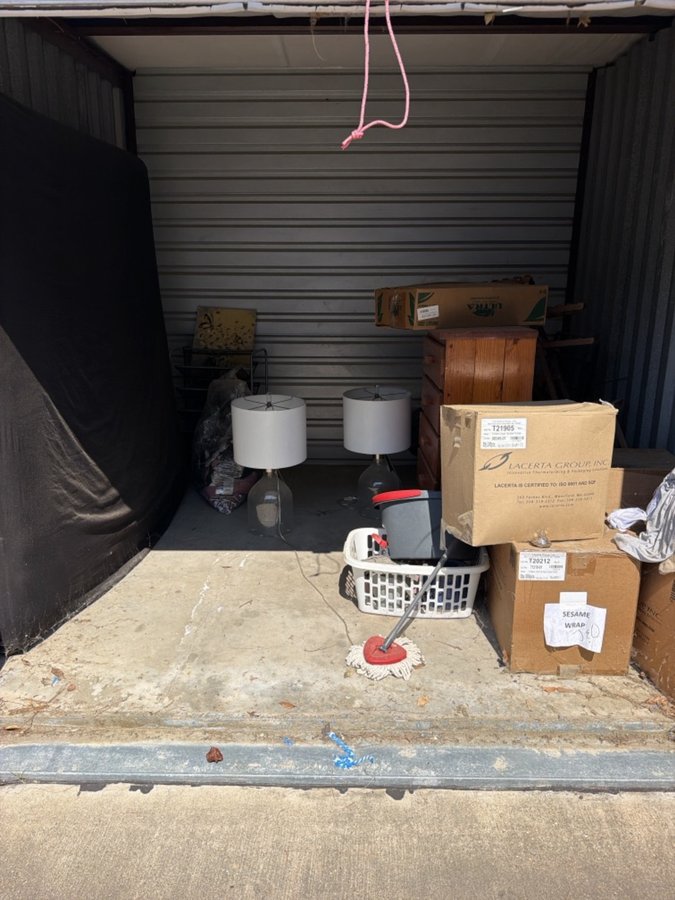 10 x 10 storage unit in Longview, TX