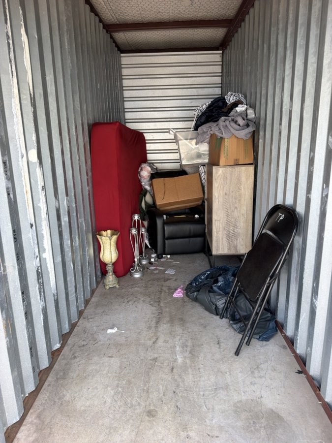 5 x 15 storage unit in Longview, TX