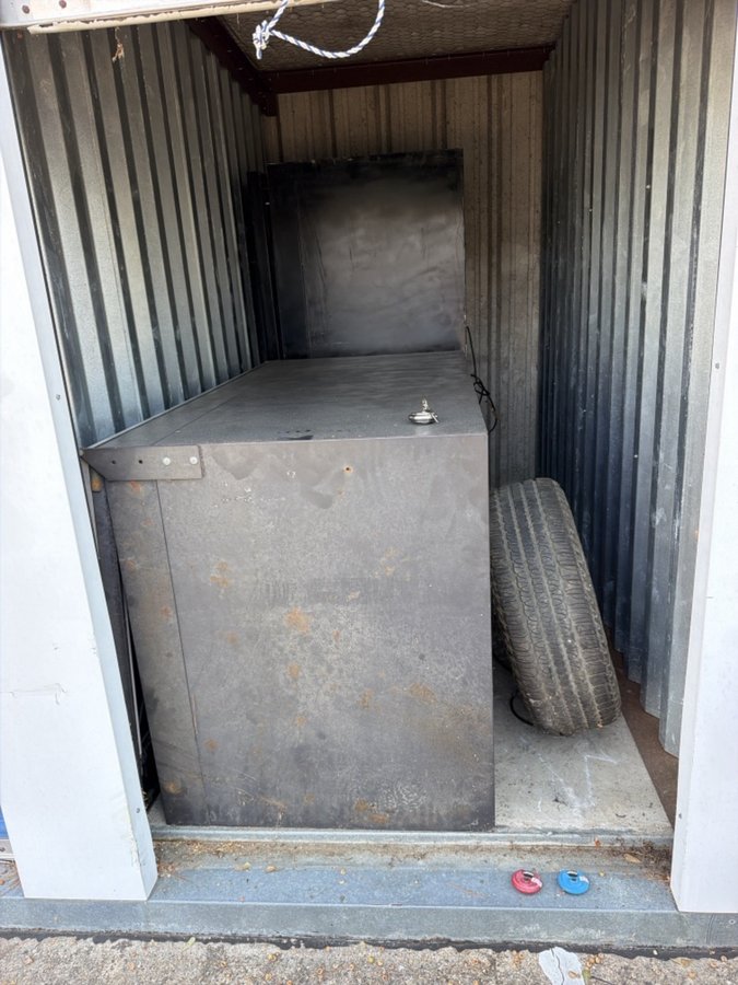 5 x 10 storage unit in Longview, TX